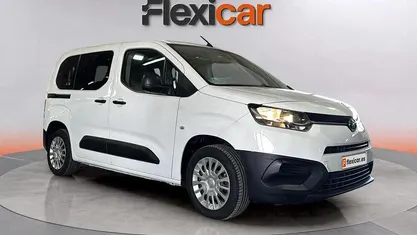 Usado Toyota Proace City City 102 CV (75 kW) 2021 Blanco Monovolumen