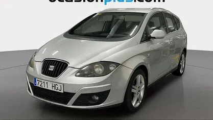 Gris plata Usado 2011 Seat Altea XL Style Monovolumen | 6900 € (Precio justo)