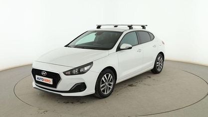 Occasion Hyundai i30 120 ch (88 kW) 2021 Blanc Berline