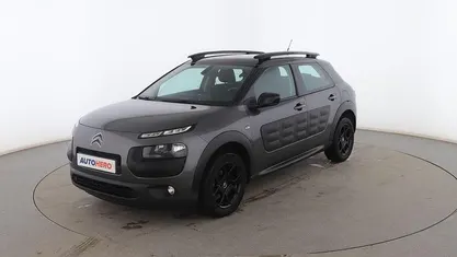 Gris Usado 2017 Citroën C4 Feel SUV | 9999 € (Precio justo)