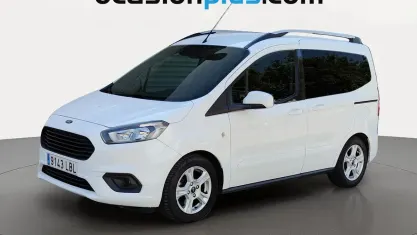 Usado Ford Tourneo Courier Titanium 102 CV (75 kW) 2019 Blanco Monovolumen