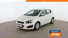 Blanco Usado 2013 Chevrolet Aveo LT Utilitario | 9099 € (Precio justo)