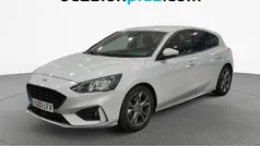 Gris plata Usado 2020 Ford Focus ST-Line Utilitario | 16.637 € (Precio justo)