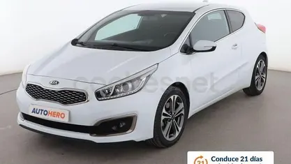 Usado Kia ProCeed 136 CV (100 kW) 2017 Blanco Utilitario
