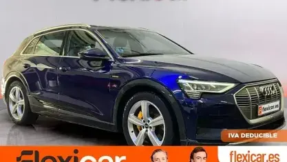 Usado Audi e-tron 300 kW (408 CV) 2022 Azul SUV