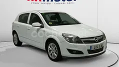 Usado 2008 Opel Astra Cosmo Berlina | 4510 € (Precio justo)