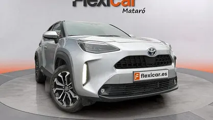 Usado 2023 Toyota Yaris Hybrid Active | 21.490 € (Precio justo)