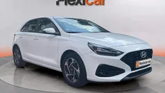 Blanco Usado 2024 Hyundai i30 Berlina | 18.990 € (Precio justo)