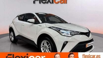 Käytetty Toyota C-HR Active 122 HP (89 kW) 2022 Valkoinen Katumaasturi