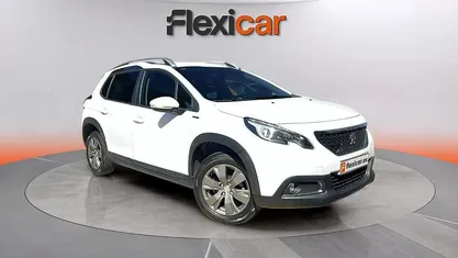 Usado Peugeot 2008 Signature Sky 101 CV (74 kW) 2019 SUV