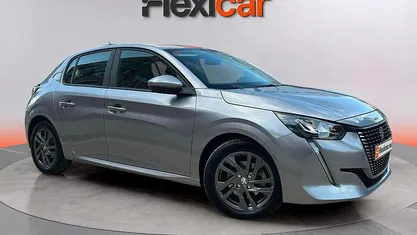 Usado 2021 Peugeot 208 Allure Utilitario | 12.390 € (Precio justo)