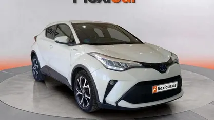 Usado Toyota C-HR Advance 122 CV (89 kW) 2021 Blanco SUV