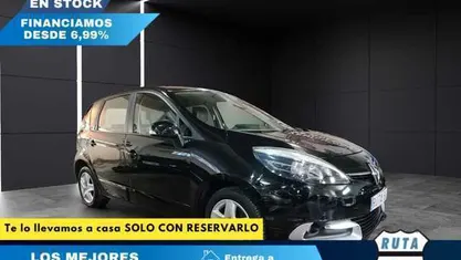 Usado Renault Scénic III 95 CV (69 kW) 2014 Negro Monovolumen