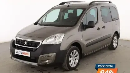 Usado Peugeot TePee Outdoor 100 CV (73 kW) 2017 Marrón Monovolumen