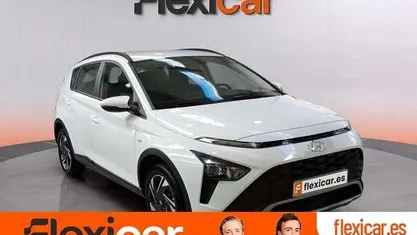 Usado Hyundai Bayon 101 CV (74 kW) 2023 Blanco SUV