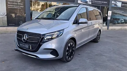 Usado Mercedes V220 Avantgarde 163 CV (119 kW) 2025 Monovolumen