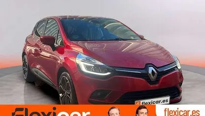 Usado Renault Clio GrandTour LIMITED 90 CV (66 kW) 2017 Burdeos Familiar
