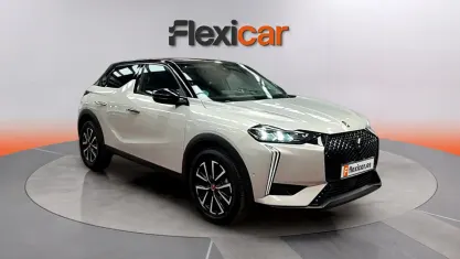 Usado DS Automobiles DS3 Crossback Performance 131 CV (96 kW) 2023 Gris SUV