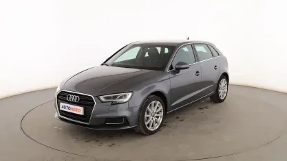 Usado Audi A3 Sportback Design 116 CV (85 kW) 2019 Gris Utilitario