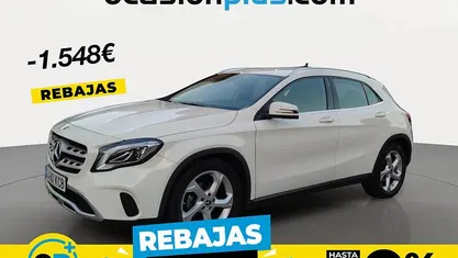 Blanco Usado 2017 Mercedes GLA200 SUV | 19.352 € (Precio justo)