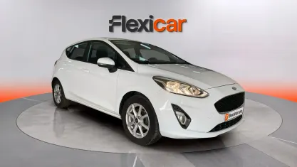 Usado Ford Fiesta Active 86 CV (63 kW) 2018 Blanco Utilitario