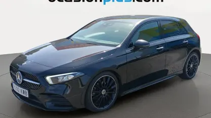 Usado Mercedes A180 AMG 116 CV (85 kW) 2019 Negro Utilitario