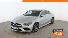 Gris Usado 2023 Mercedes CLA200 AMG line Berlina | 34.399 € (Super precio)