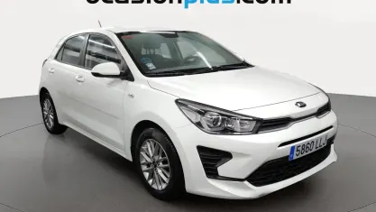Usado Kia Rio 84 CV (61 kW) 2020 Blanco Utilitario
