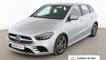 Usado Mercedes B200 AMG line 150 CV (110 kW) 2022 Monovolumen