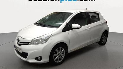 Usado Toyota Yaris Active 69 HP (50 kW) 2013 Branco Citadino