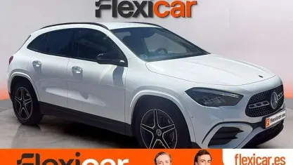 Usado Mercedes GLA200 150 CV (110 kW) 2023 Blanco SUV