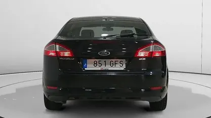 Usado Ford Mondeo Trend 126 CV (92 kW) 2008 Berlina