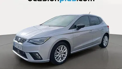 Usado Seat Ibiza FR 110 CV (80 kW) 2023 Gris plata Utilitario