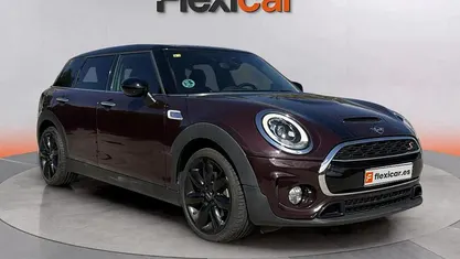 Usado Mini Cooper S Clubman 192 CV (141 kW) 2018 Granate Familiar