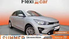 Blanco Usado 2022 Kia Rio Berlina | 12.990 € (Precio justo)