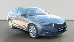 Gris Usado 2024 Skoda Octavia Selection Berlina | 31.990 € (Precio justo)