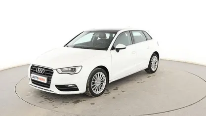 Usado Audi A3 Sportback Attraction 150 CV (110 kW) 2015 Blanco Utilitario