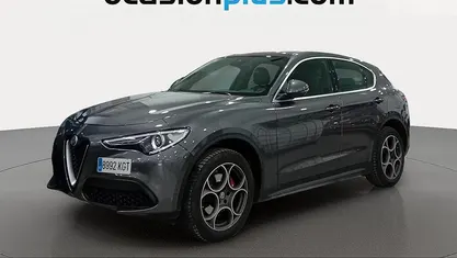 Gris oscuro Usado 2018 Alfa Romeo Stelvio Edizione Speciale SUV | 27.182 € (Precio justo)