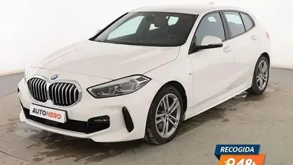 Usado BMW 118 M Sport 150 HP (110 kW) 2022 Branco Citadino