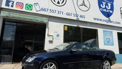 Usado Mercedes CLK320 Avantgarde 224 CV (164 kW) 2009 Azul Descapotable