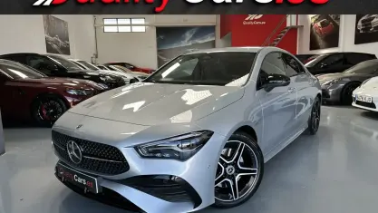 Usado Mercedes CLA200 163 CV (119 kW) 2025 Gris Berlina