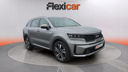 Usado Kia Sorento 232 CV (170 kW) 2023 Gris SUV
