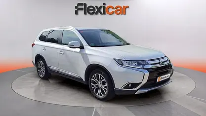 Usado Mitsubishi Outlander Motion 151 CV (111 kW) 2019 SUV