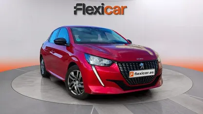 Usado Peugeot 208 Active 102 CV (75 kW) 2022 Rojo Utilitario
