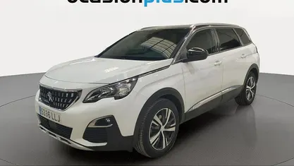 Usado Peugeot 5008 Allure 131 CV (96 kW) 2020 Blanco SUV