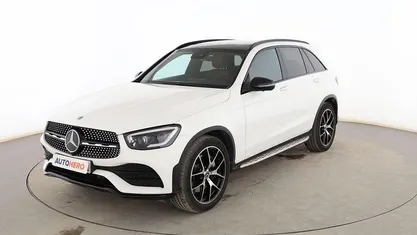 Usado Mercedes GLC300 AMG line 245 CV (180 kW) 2020 Blanco SUV