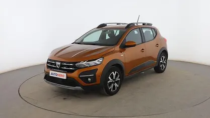 Naranja Usado 2022 Dacia Sandero Comfort SUV | 15.299 € (Precio justo)
