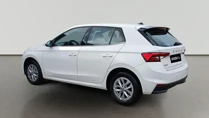 Blanco Usado 2023 Skoda Fabia Ambition Utilitario | 14.890 € (Precio justo)