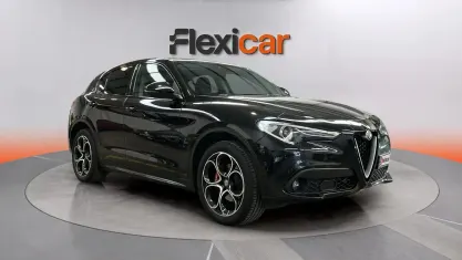 Usado Alfa Romeo Stelvio Executive 211 CV (155 kW) 2019 Negro SUV