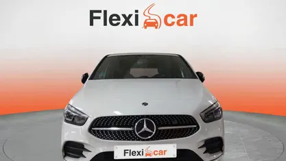 Usado Mercedes B200 163 CV (119 kW) 2020 Blanco Monovolumen